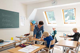 Klassenraum DRK Einrichtung Ploen